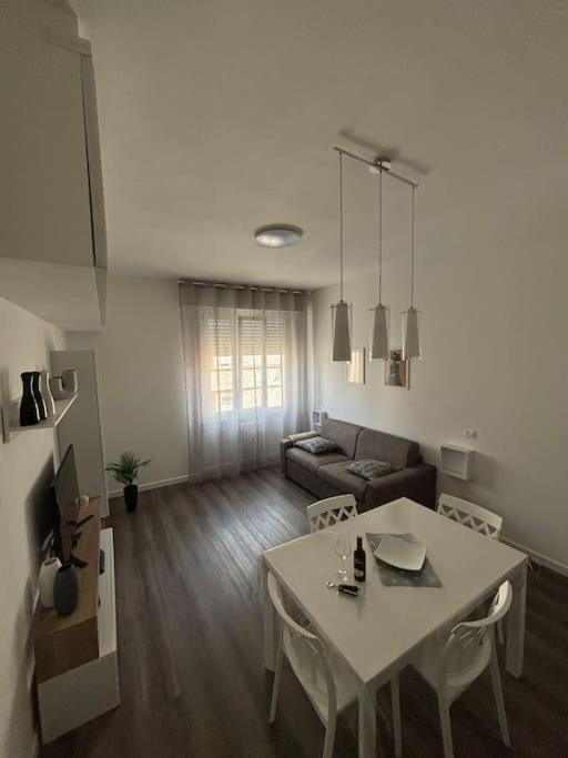 Fiorenza - *