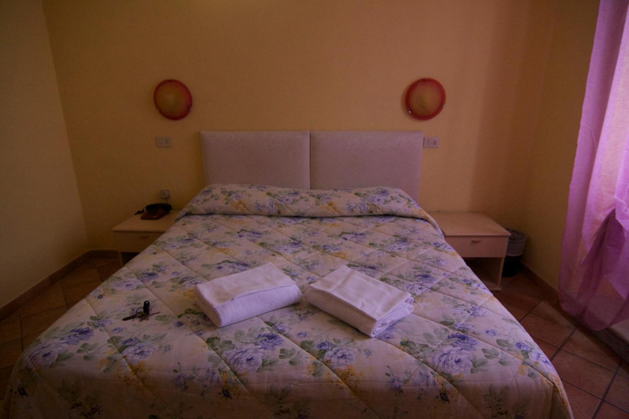 Cordova Hotel 2*