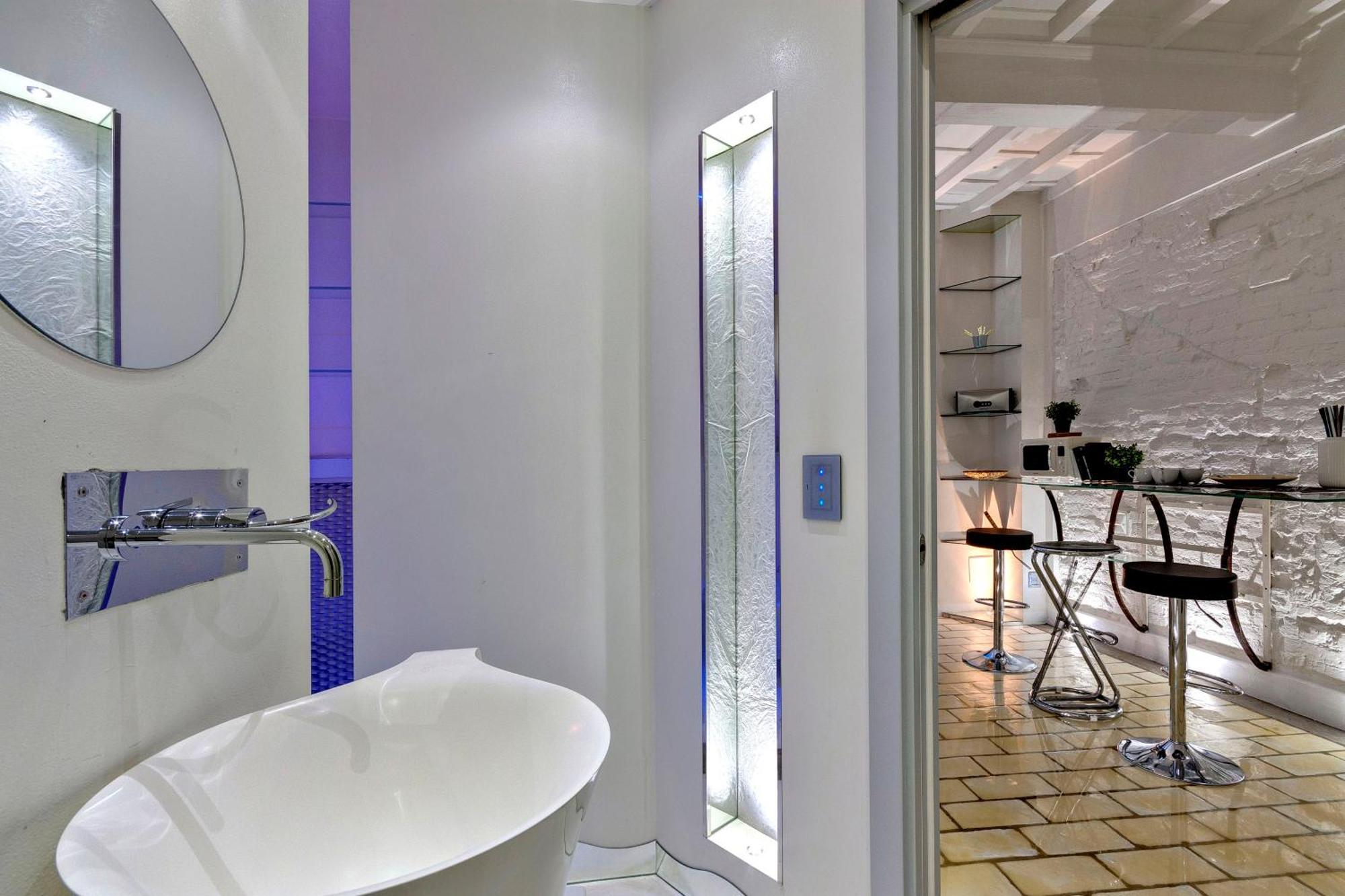 Victor By Mamo Apartment