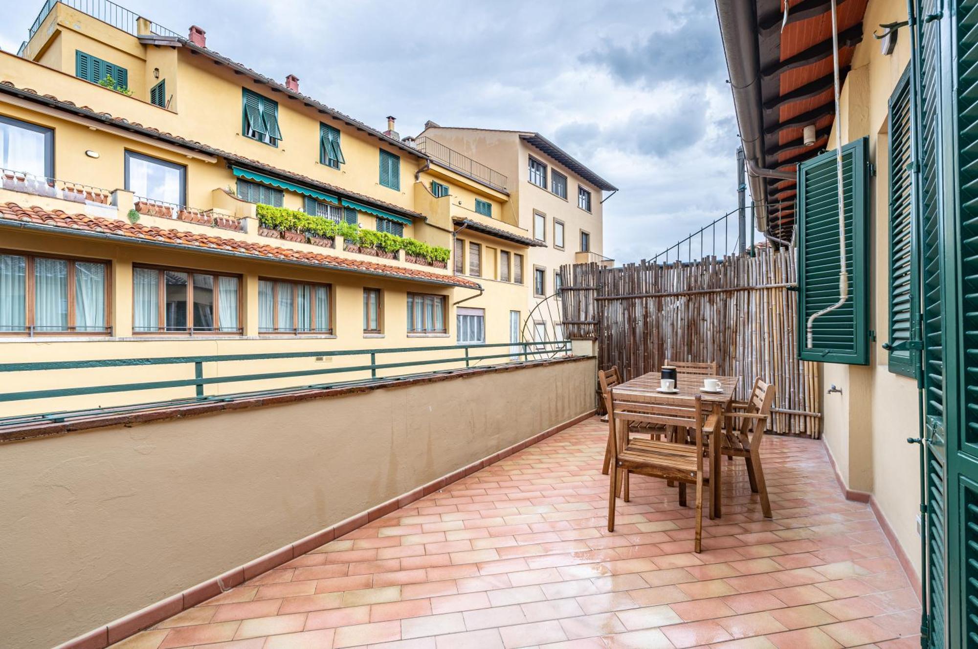 Your Gems - Ponte Vecchio Apartment *