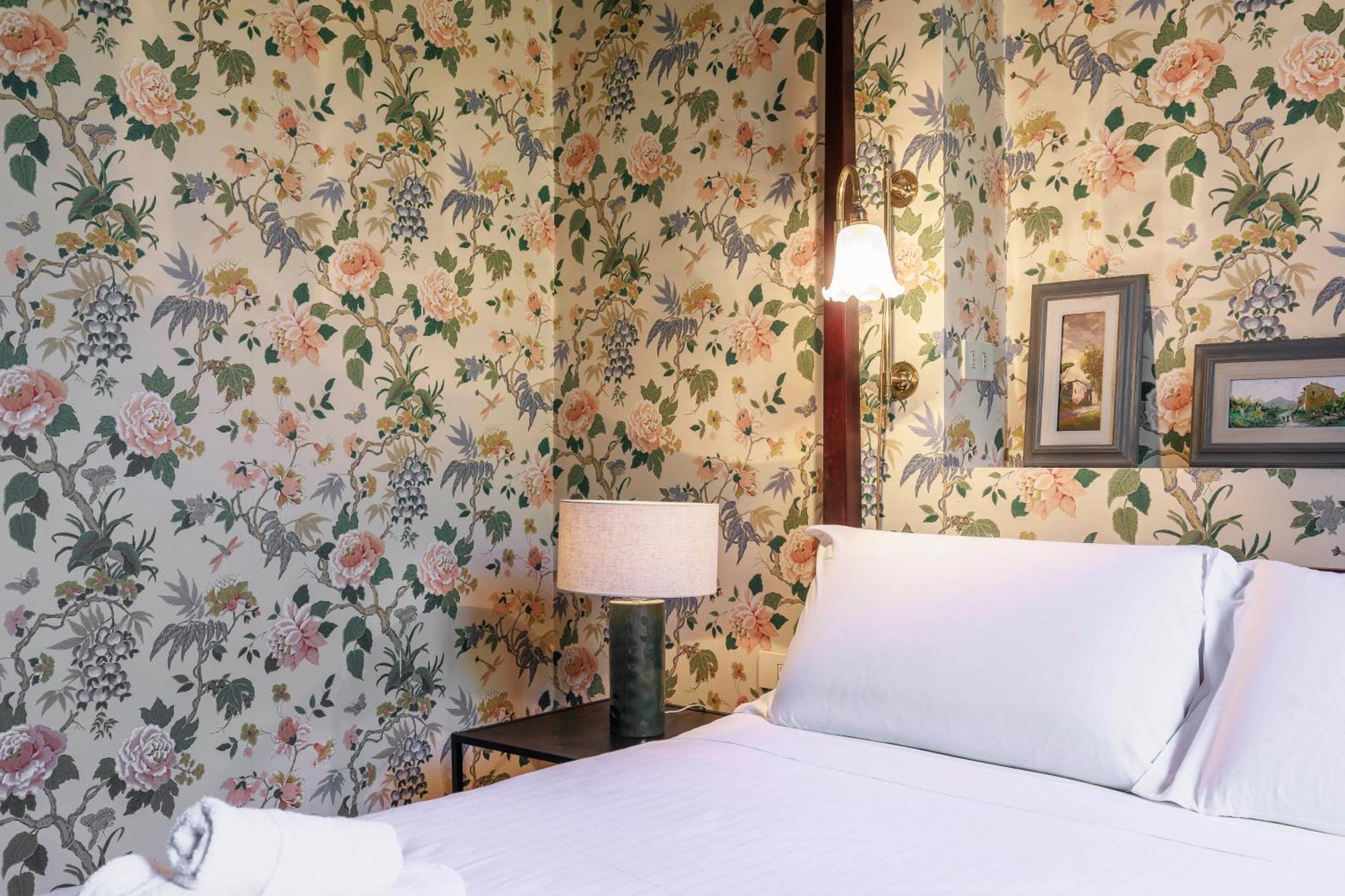 Huge With Private Garden Firenze