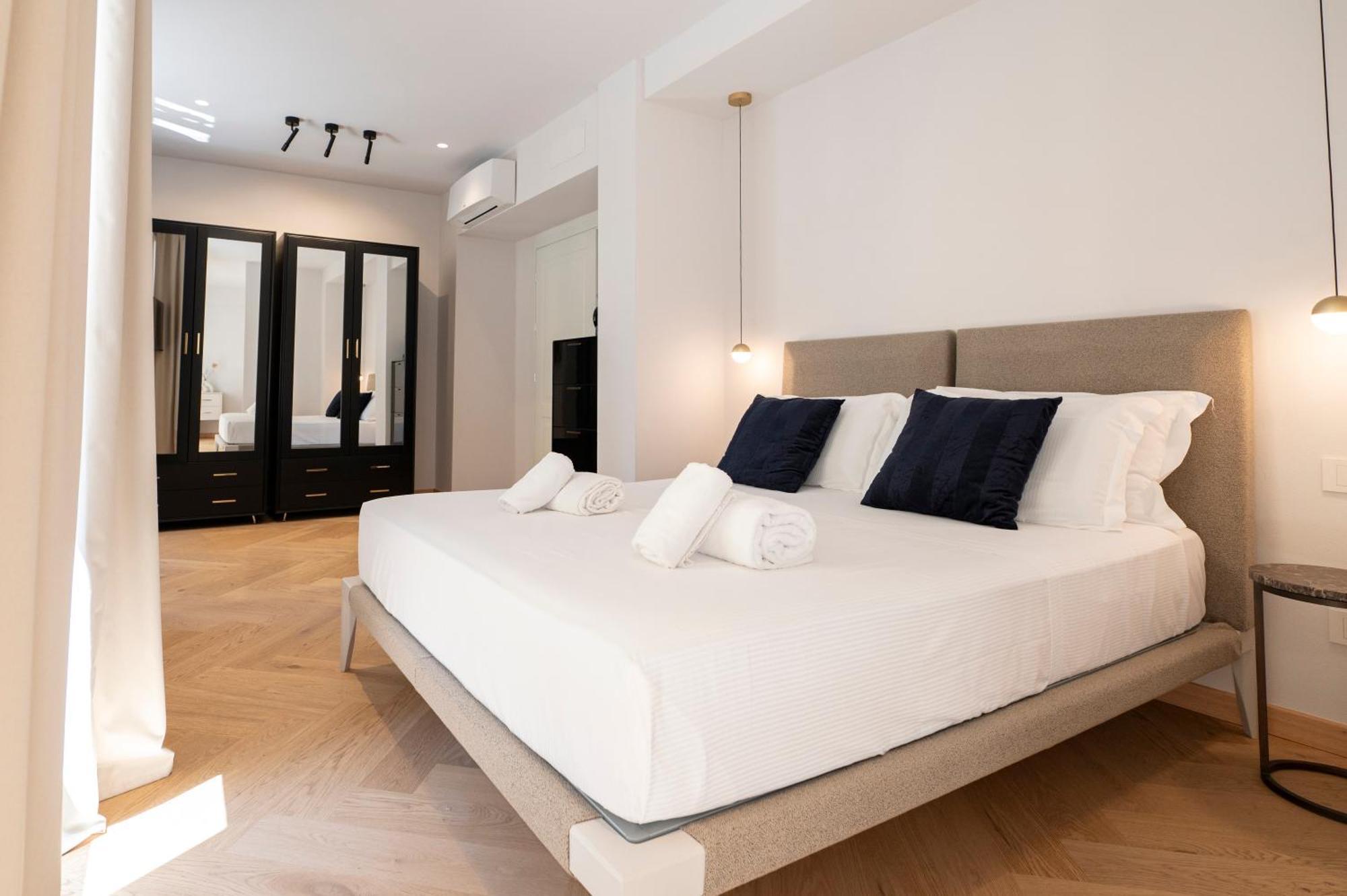 The Old Palace- Luxury Signoria