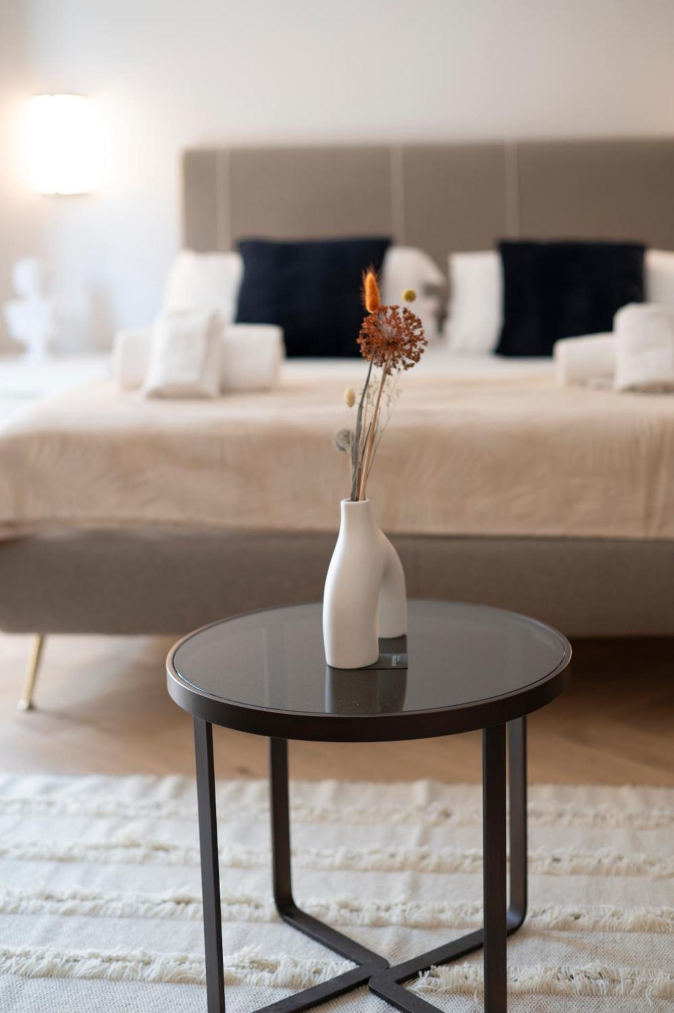 The Old Palace- Luxury Signoria