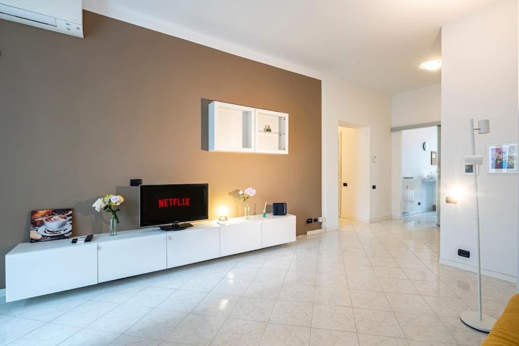 Tranvia Federiga - Con Doppio Balcone Appartement