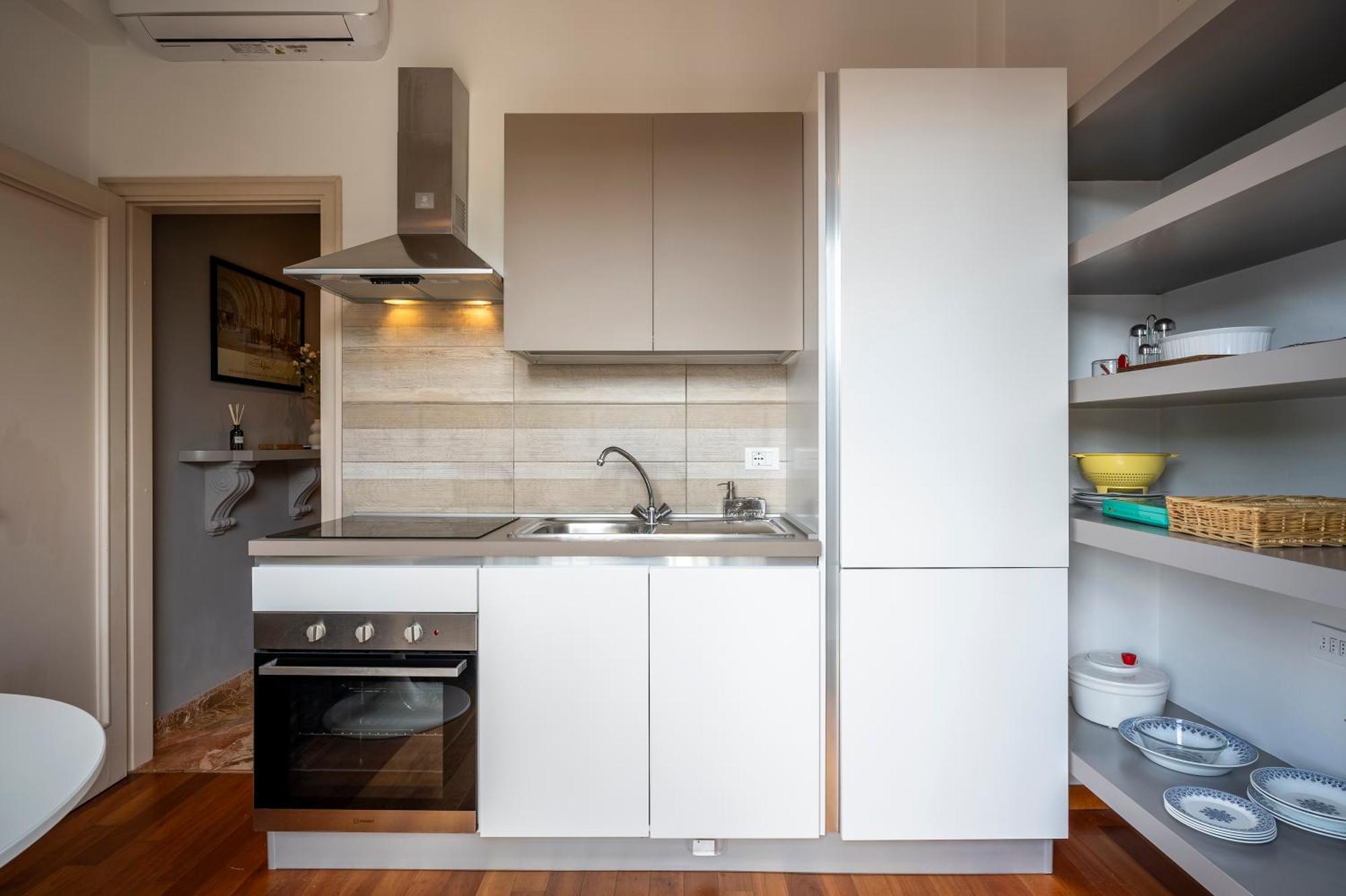 The Luxor - Angelico Apartment