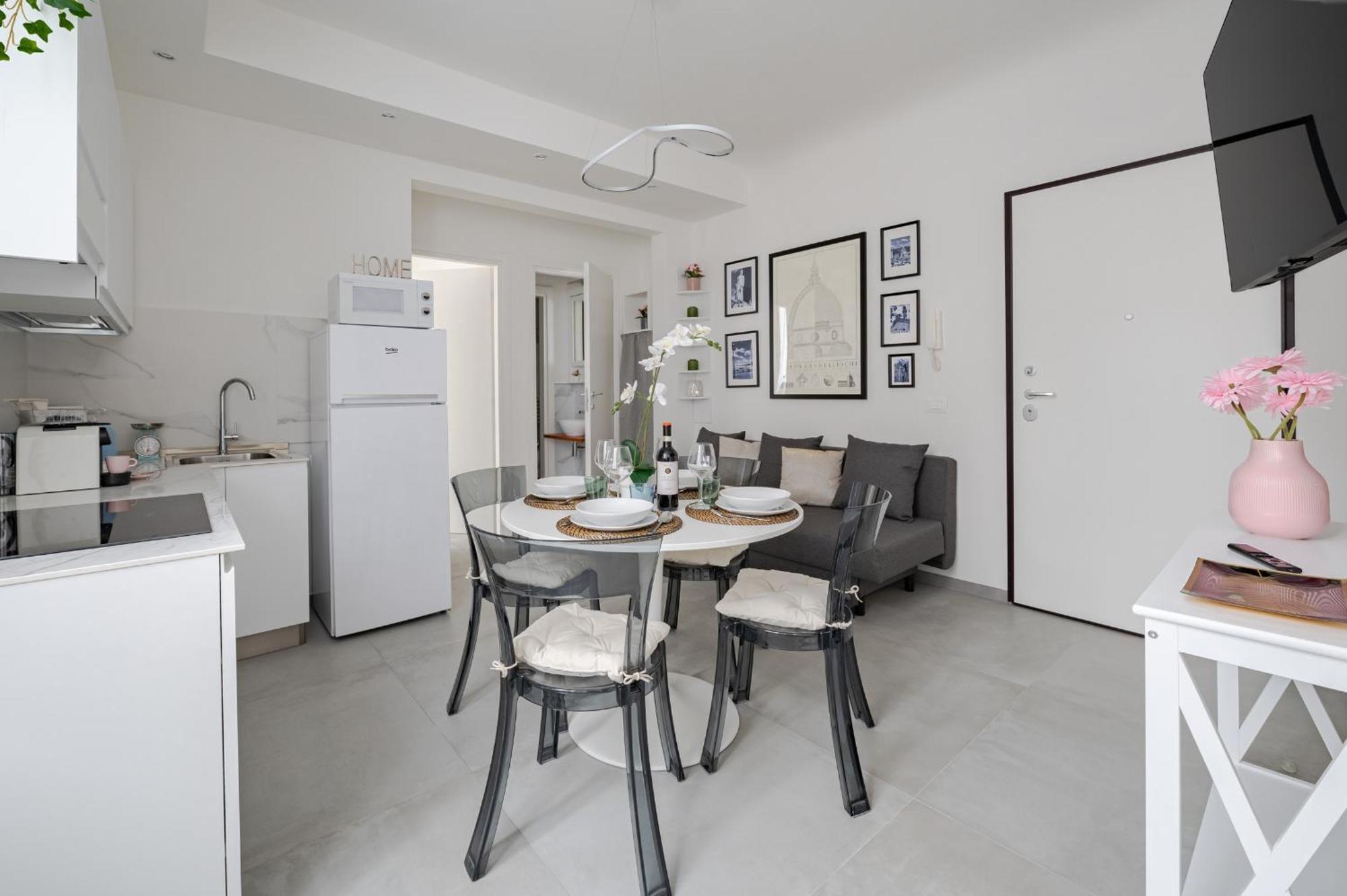 Appartamento Via Ponte Alle Mosse, 19 - Charming - A Chic, Newly Renovated Near Tram Leopolda, A Few Min From Downtown *