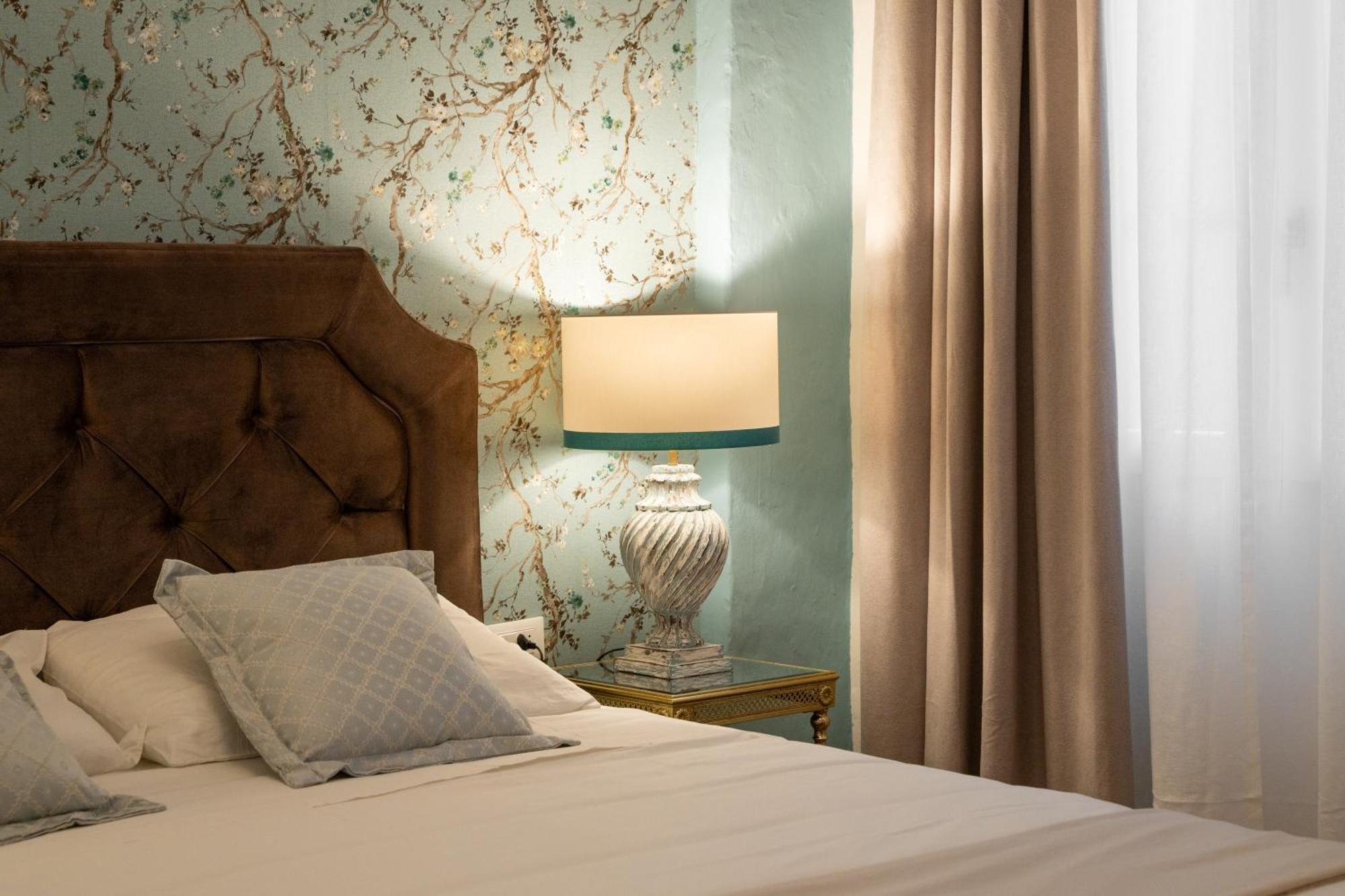 Via Dei Pepi 3 - Charming - Chic Retreat A Few Steps From Santa Croce Square * Florença