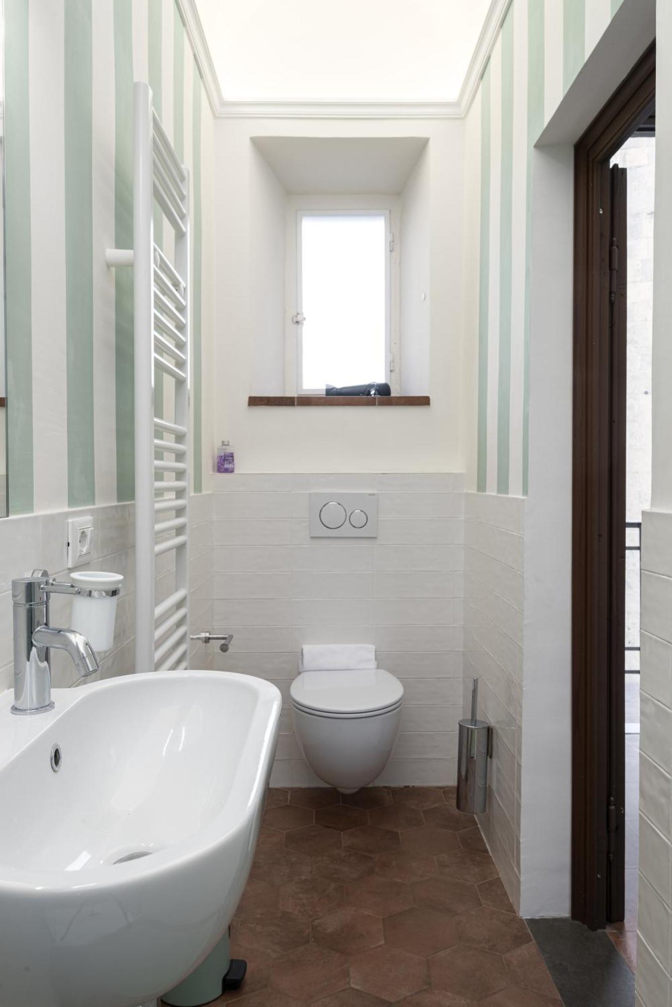 Unyca - Domus22 - San Giovanni Guest house