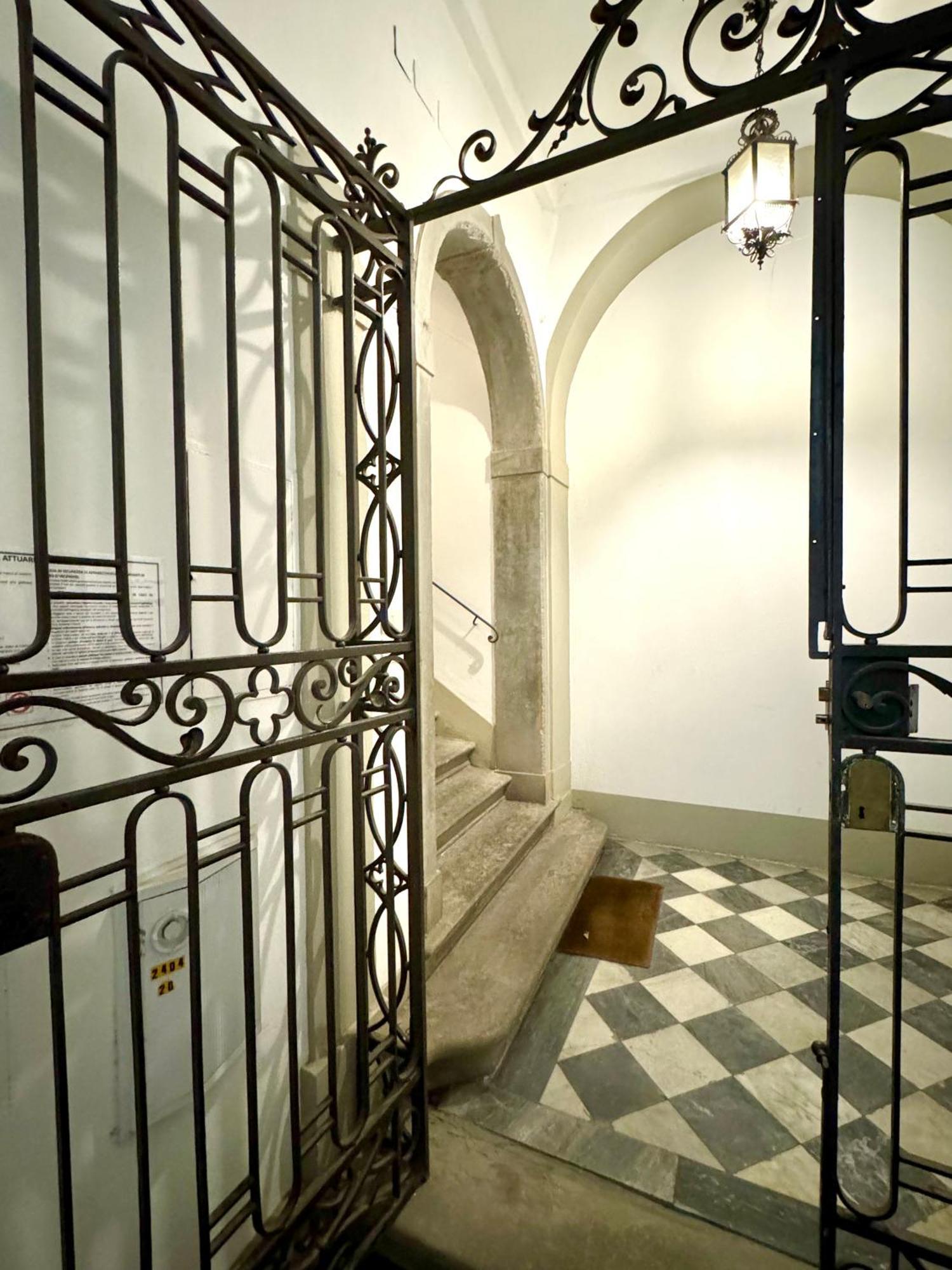 Two Flats In Santa Croce Appartamento