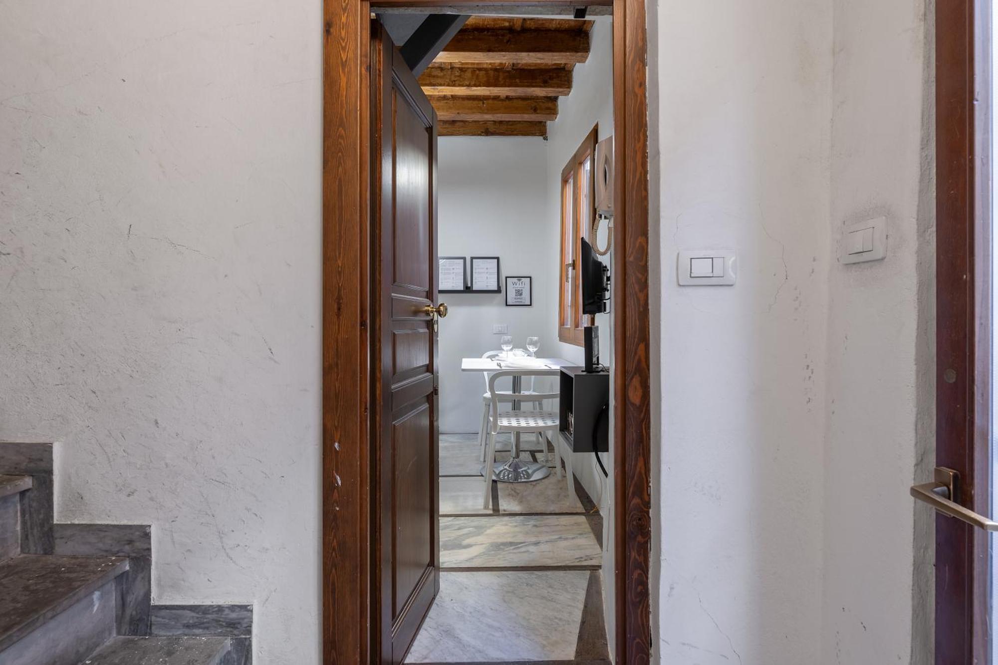 Uffizi-ponte Vecchio Mini Loft Con Affreschi Florence