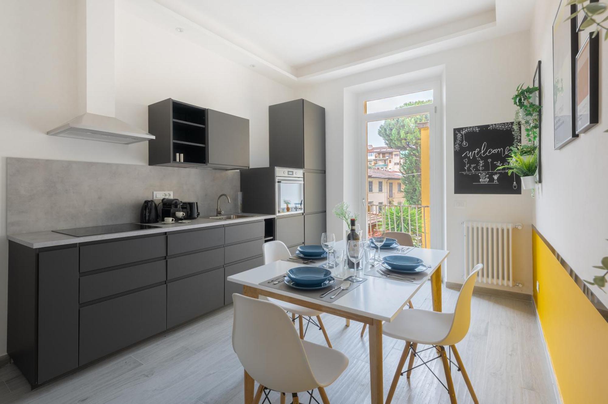 Via Pollaiolo, 55 - Charming - Comfort E Stile A 350mt Dal Tram! First Floor With Elevator And Car Places On Street Apartment *