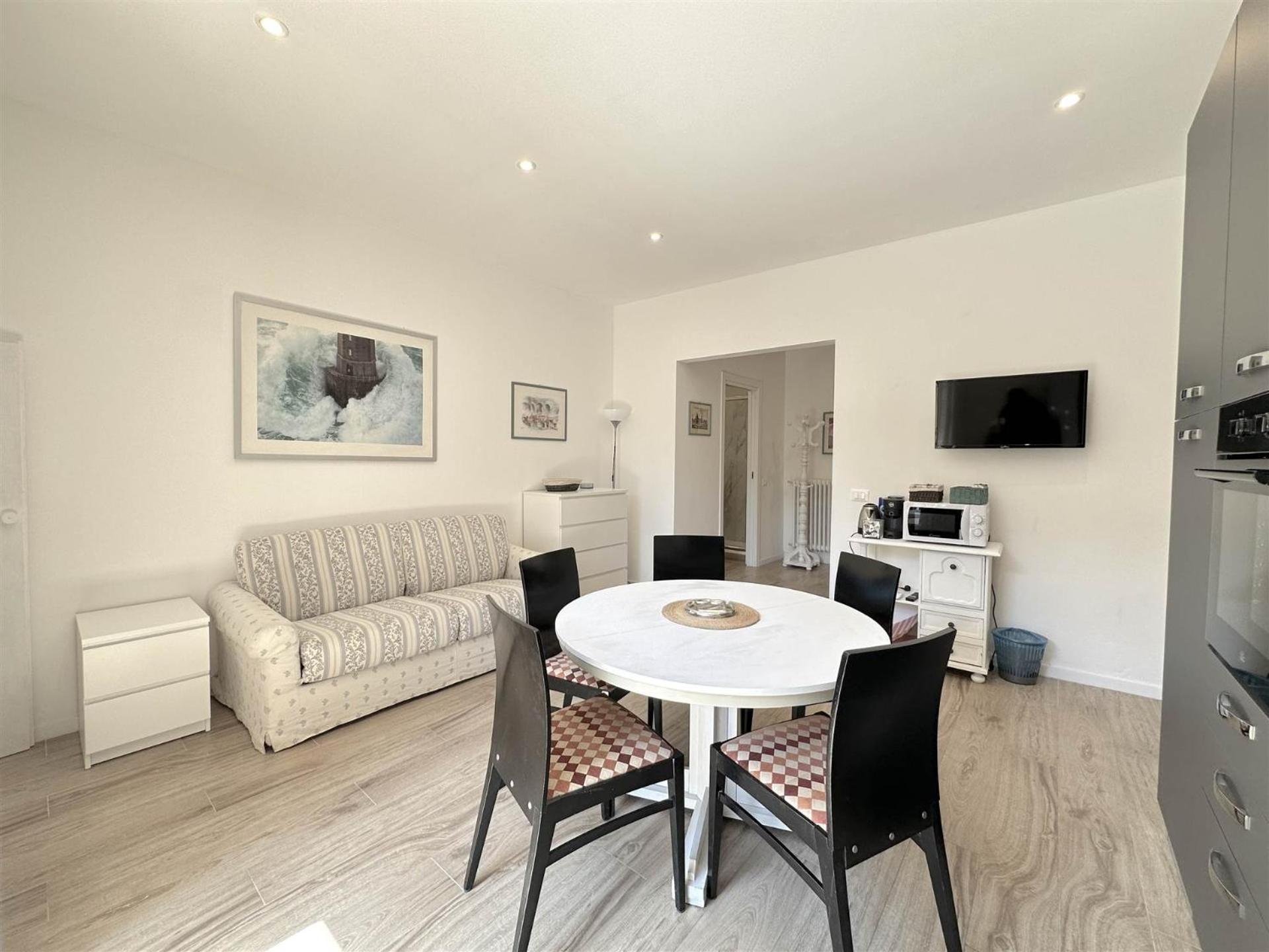 Borgo Verde-5 Minutes From The Station Appartement