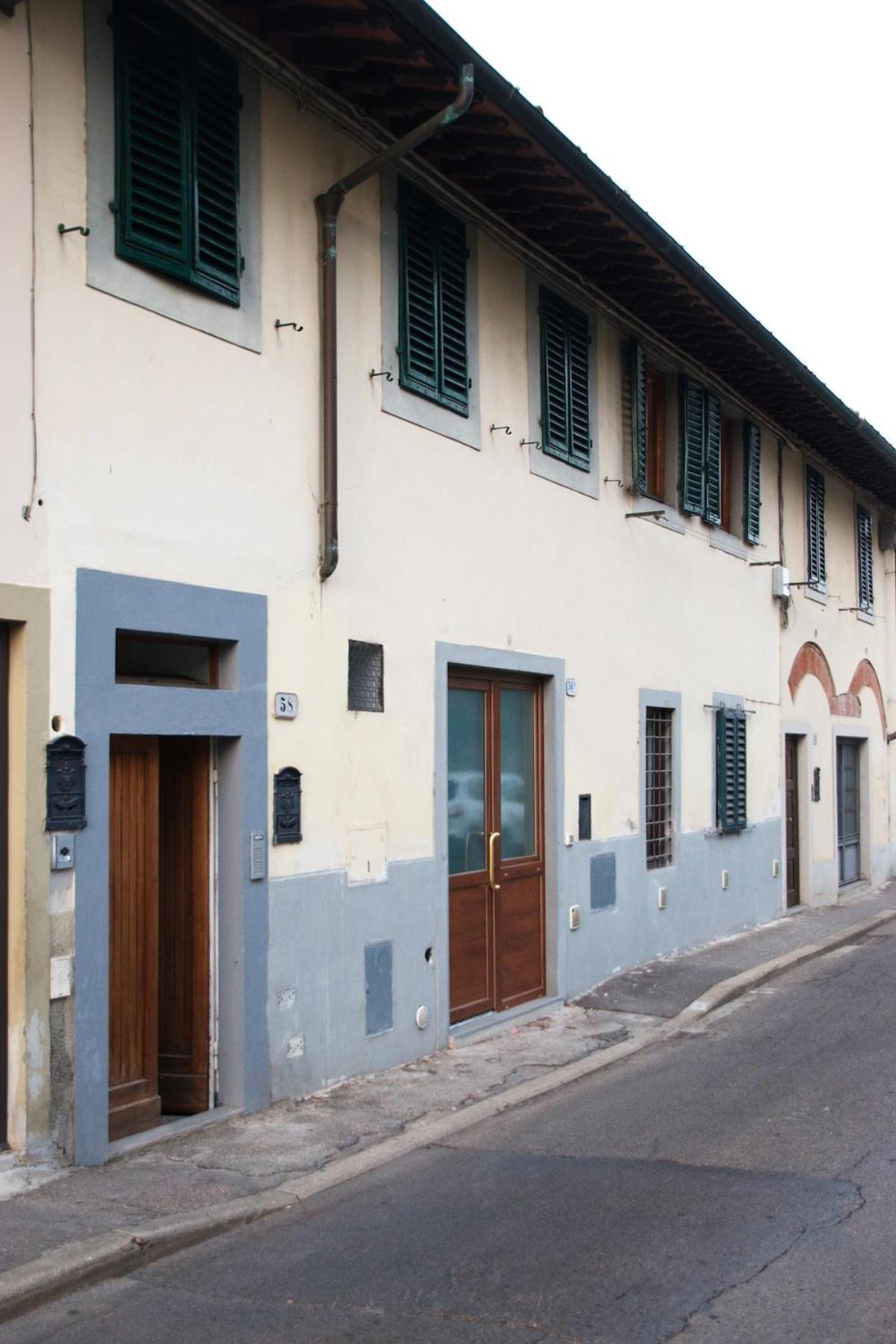 Apartment Lovely In