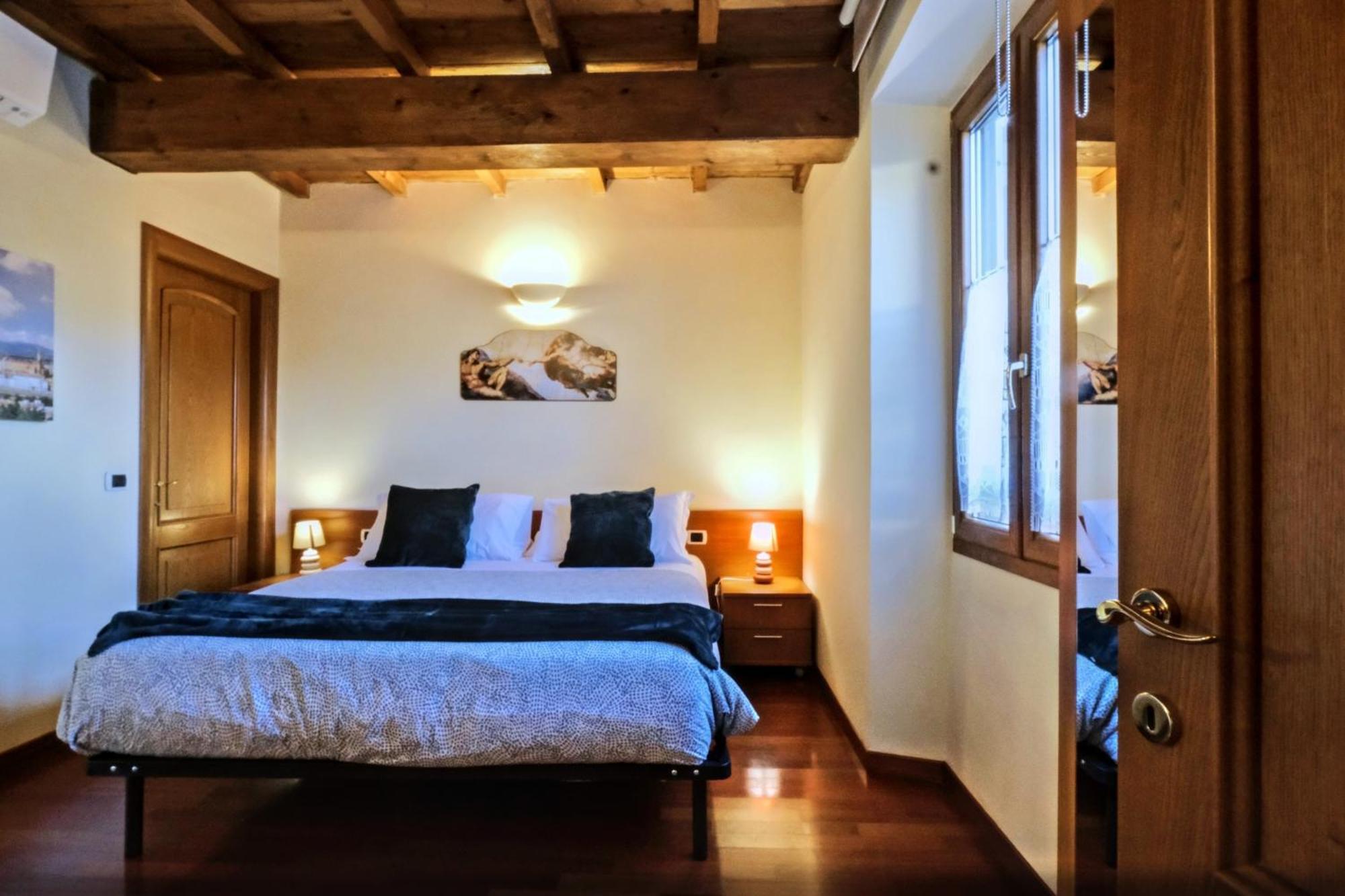 Wine Barbaresco Appartement Florence