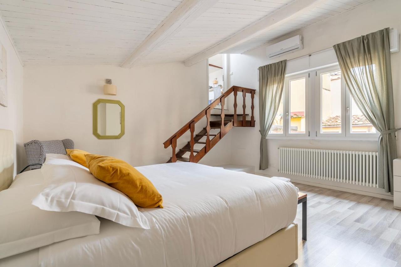 House On The Roof - Dolce * Florenz