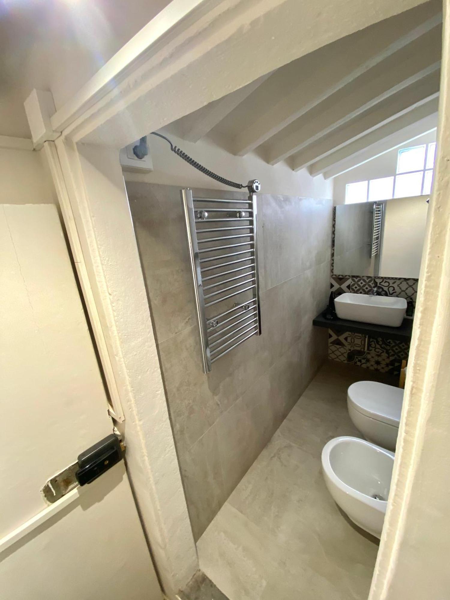 Stop&sleep Con Bagno Privato E Cucinotto A 5 Min Dagli Uffizi * Florence