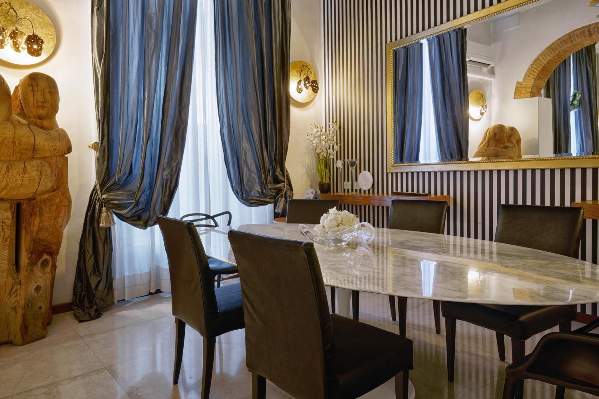 De La Pace, Sure Collection By Western 4*