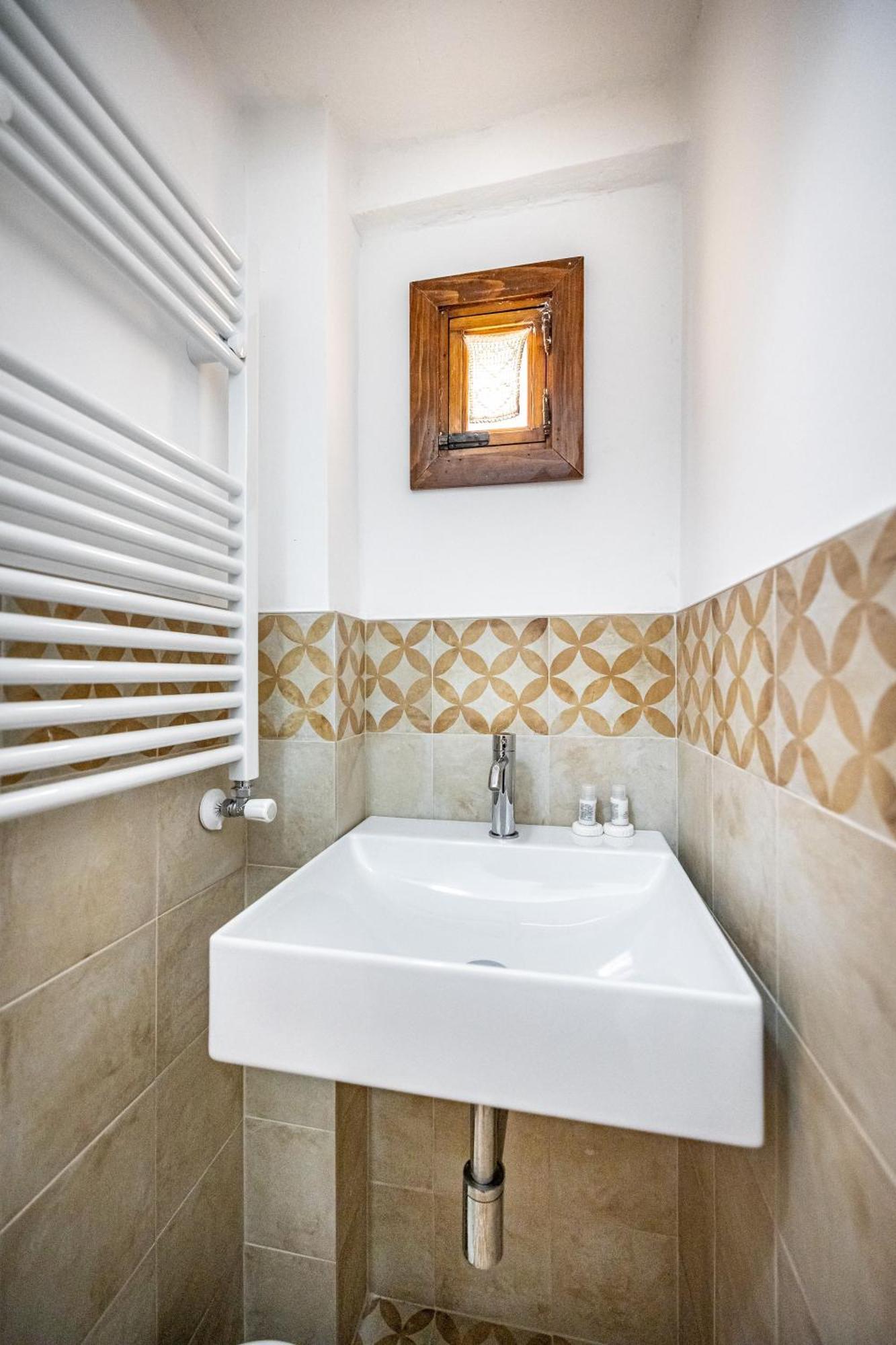 Roommo Viola Florença