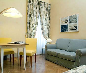 Piccolo Aparthotel 4*