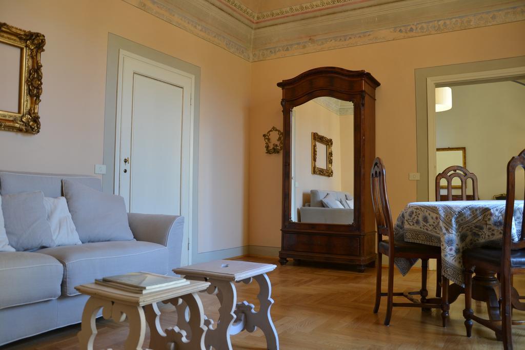 La Casa Degli Specchi Florenz