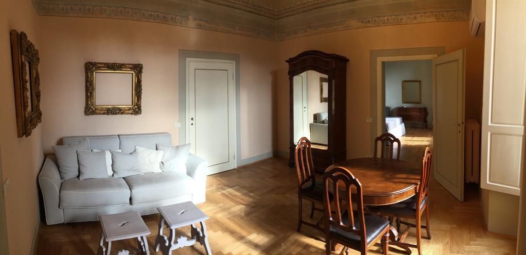 Apartment La Casa Degli Specchi Florenz