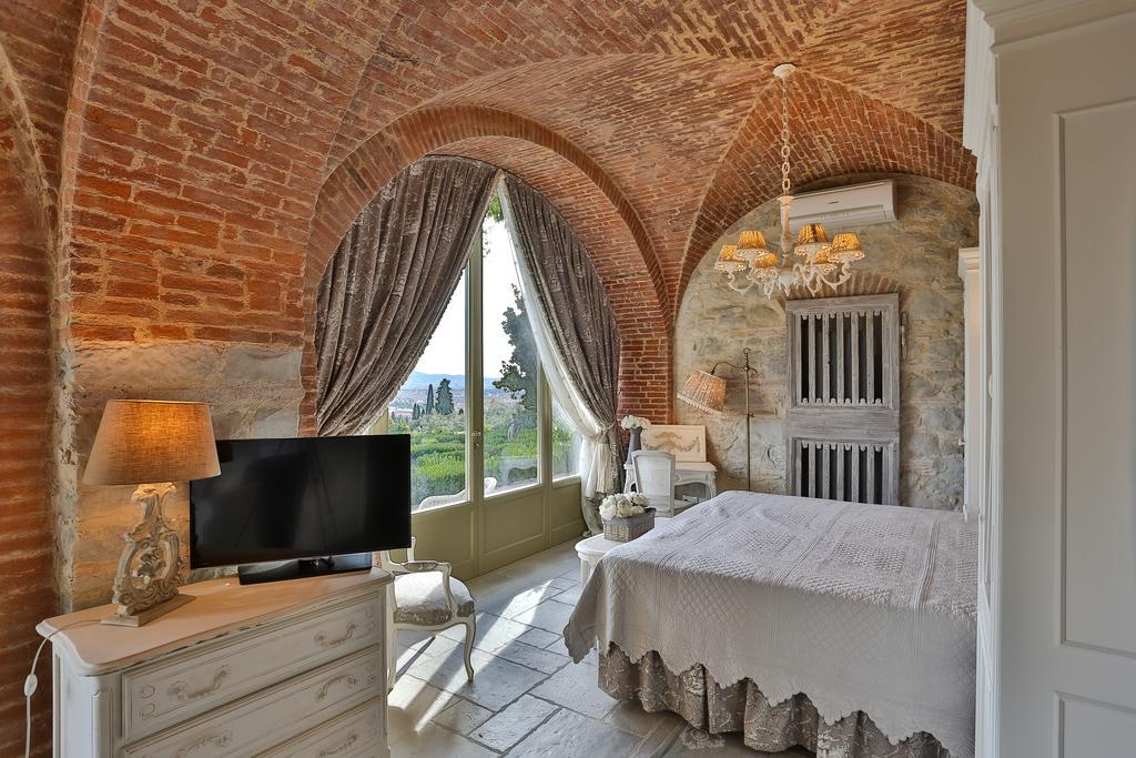 Le Fontanelle 4*