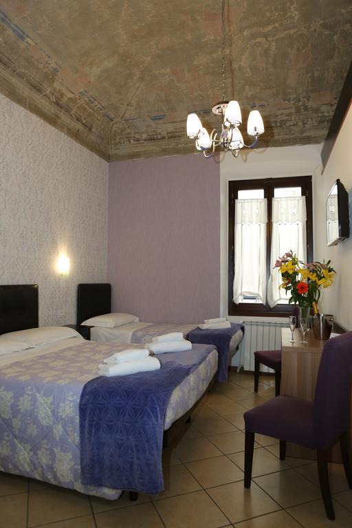 Adelaide House Gasthuis 2*