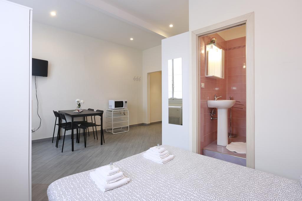 Santa Monaca 23 - Sweet Dreams In Apartment *