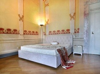 Bed & Breakfast Palazzo Tolomei - Residenza D'epoca 3*