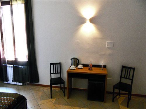 Adelaide House Gasthuis 2*
