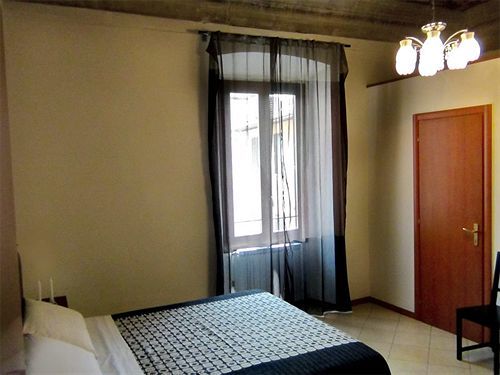 Adelaide House Gasthuis 2*