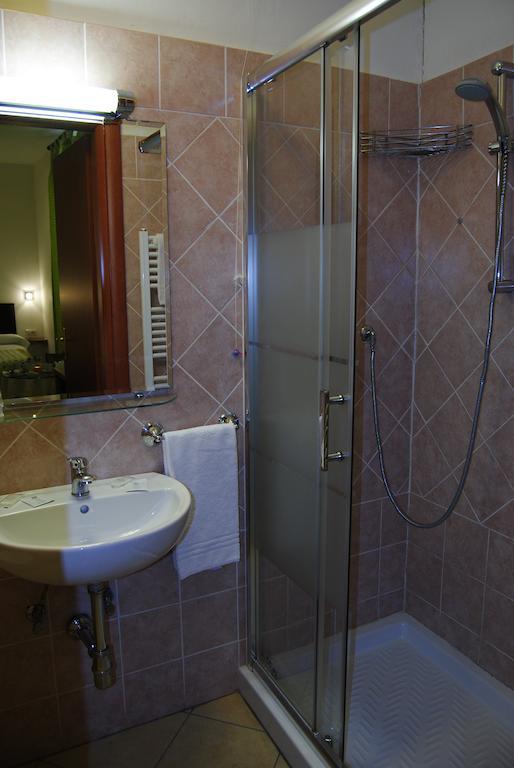 Adelaide House Gasthuis 2*