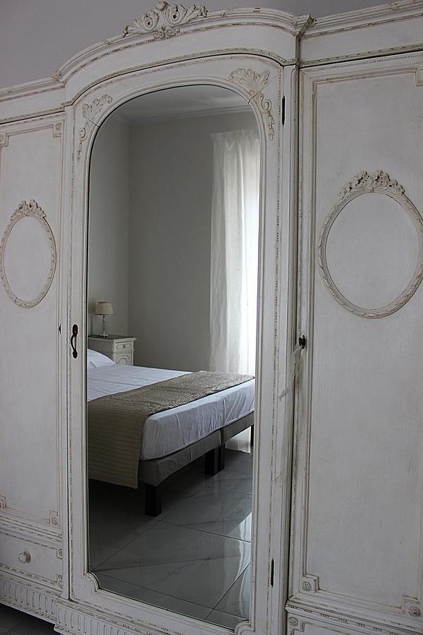 Dimora Degli Artisti - Charm Guest house