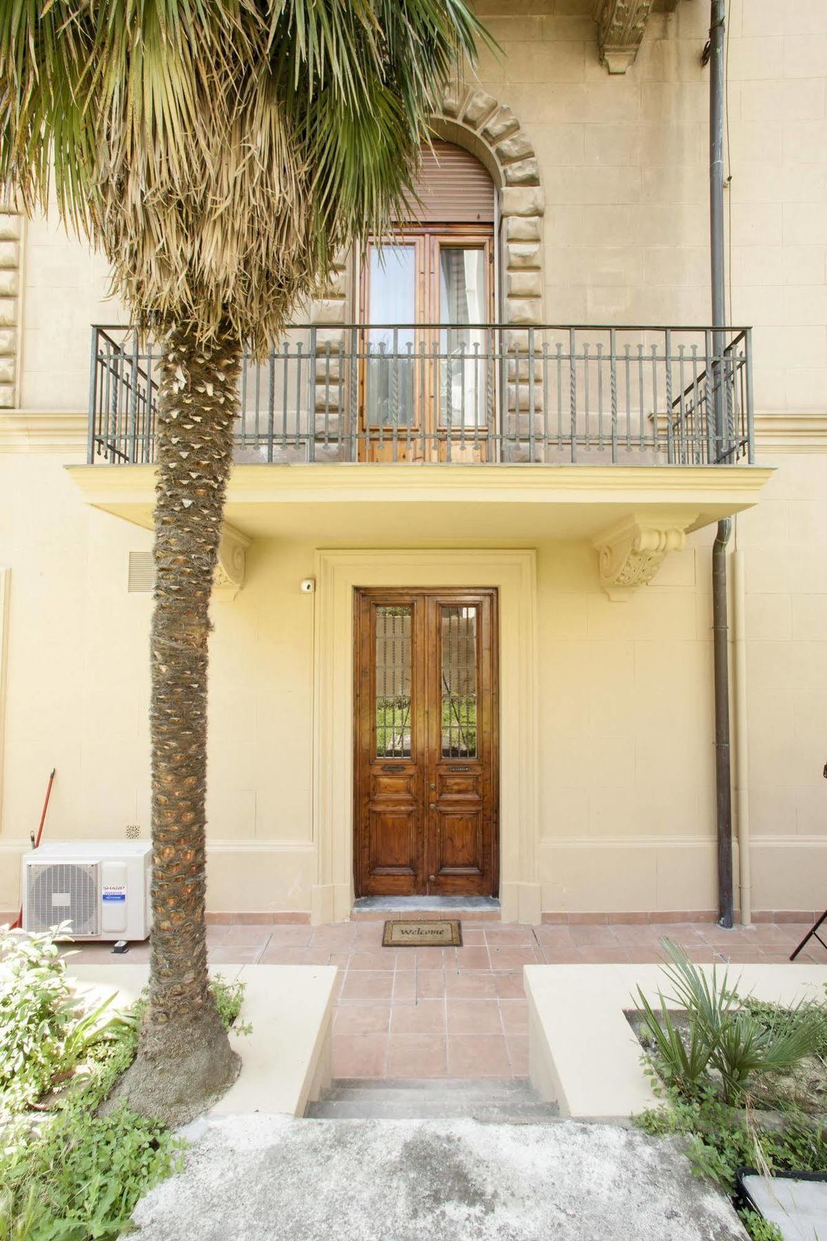 Palazzo Lombardo 2* Florence
