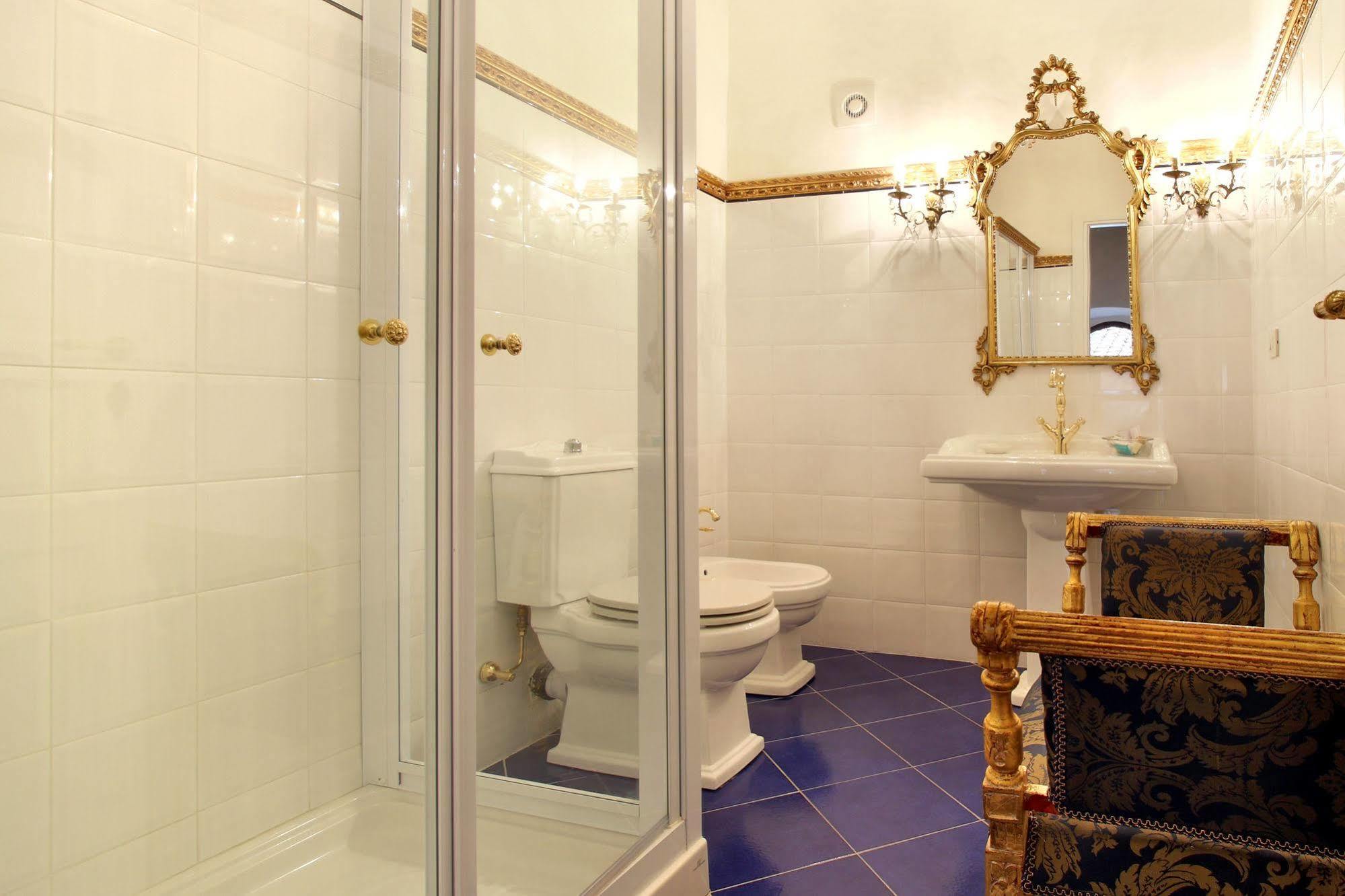 Bed & Breakfast Palazzo Tolomei - Residenza D'epoca 3*