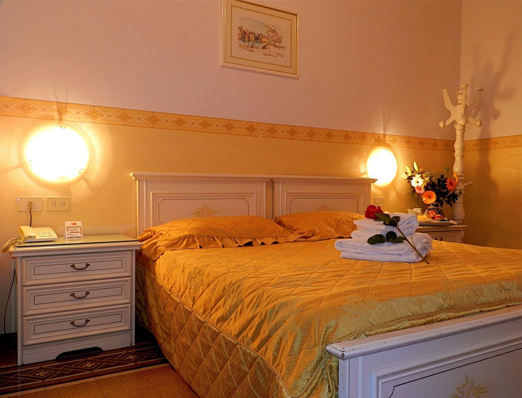 Desirèe Hotel 3*