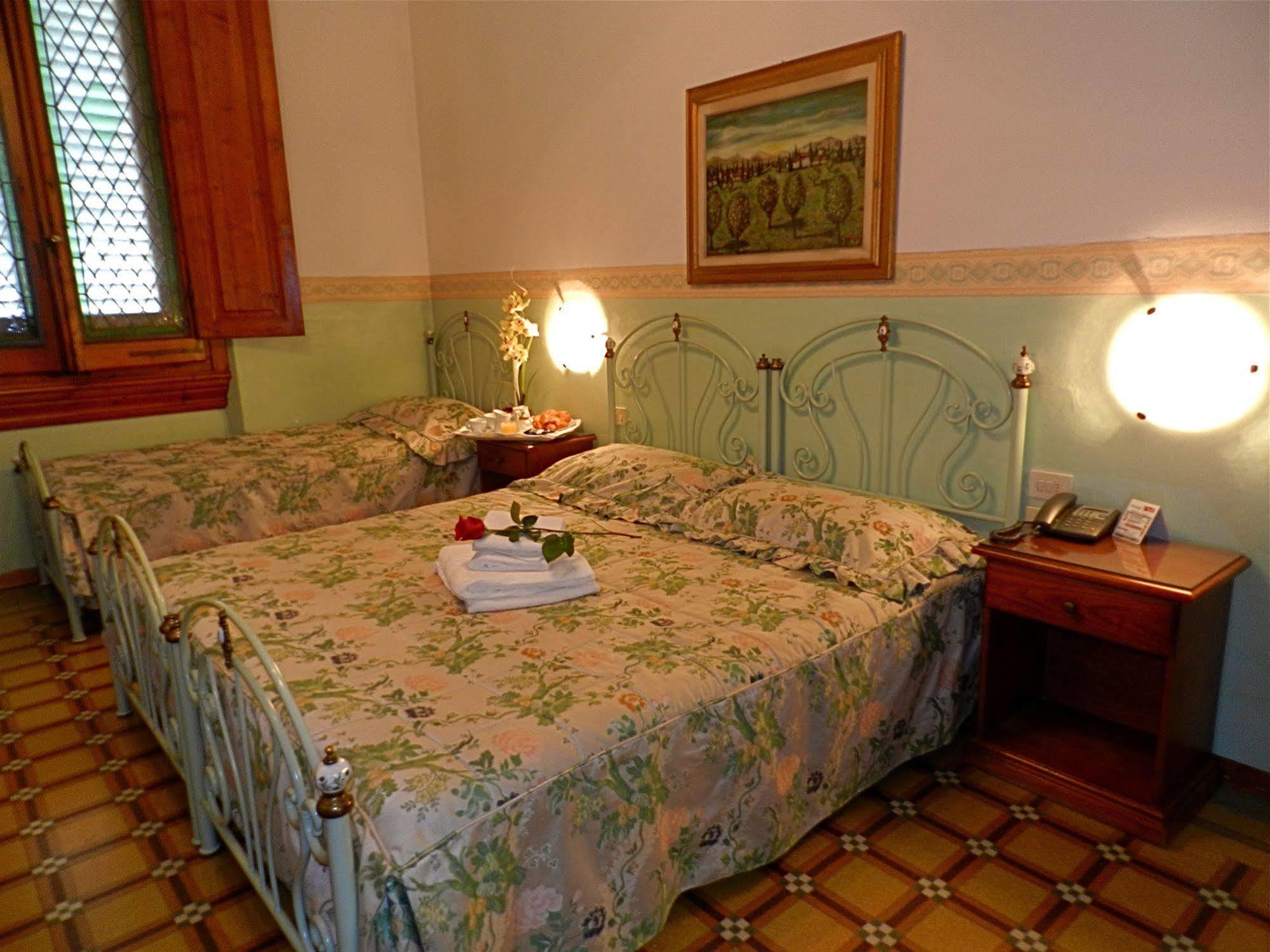 Hotel Desirèe 3*
