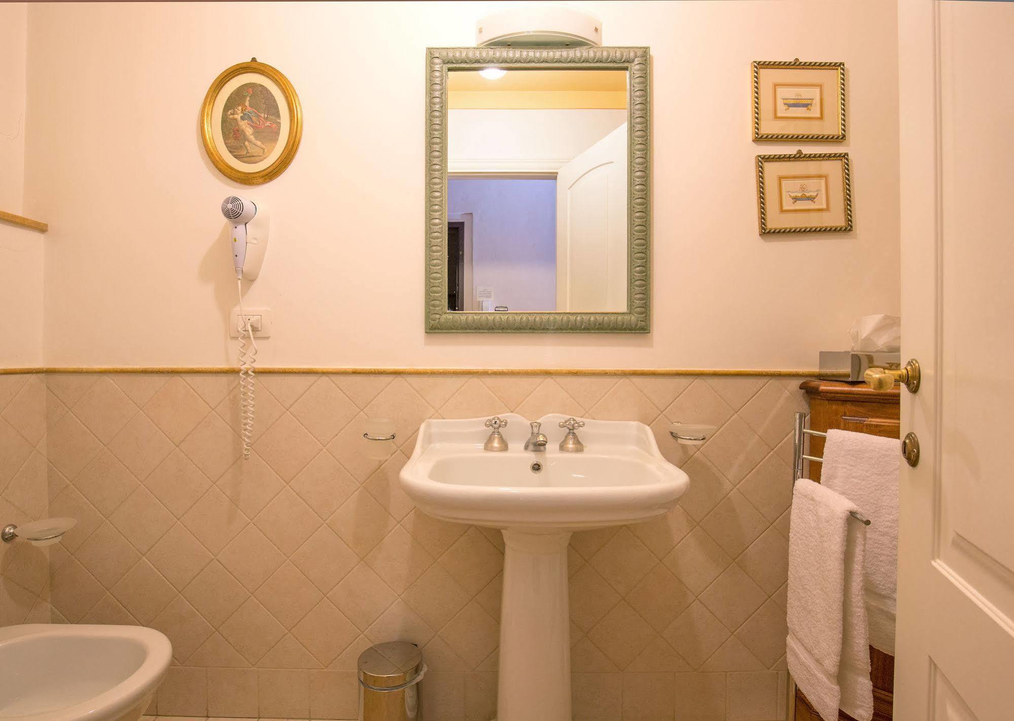 La Casa Del Garbo - Luxury & Bed & Breakfast Florence