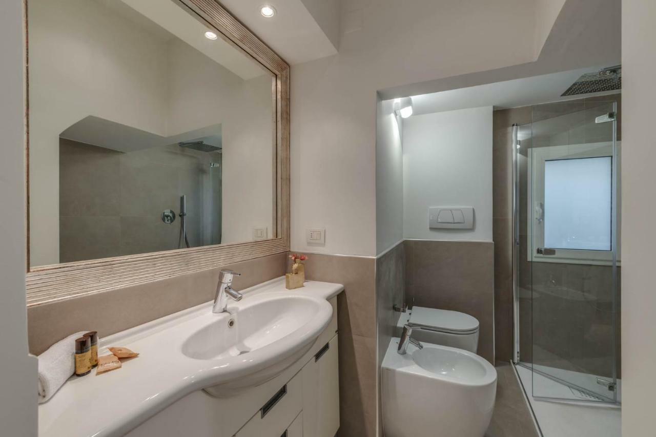 - Santa Croce Panoramic View Appartement