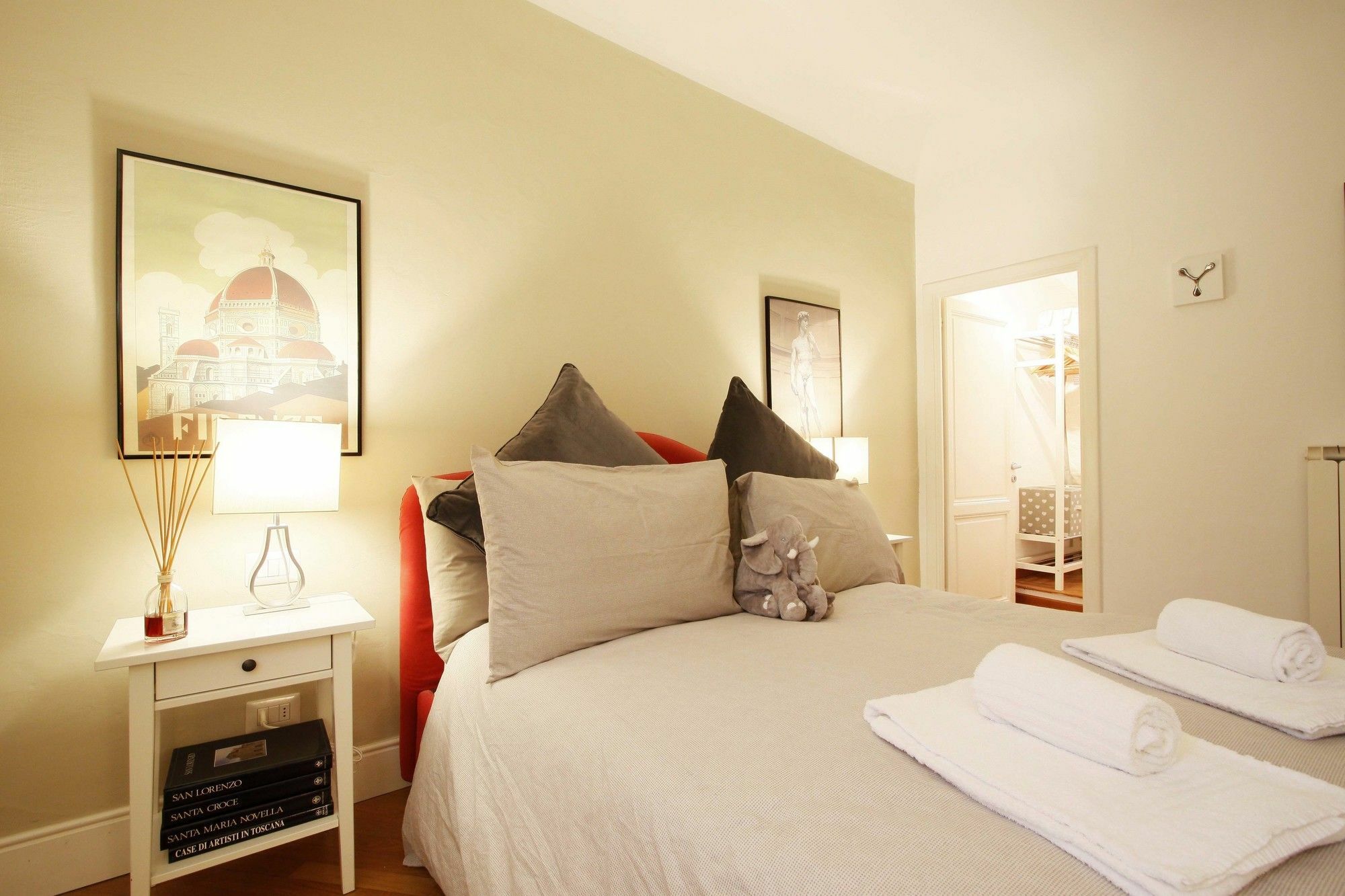Appartement Claudia With View In *