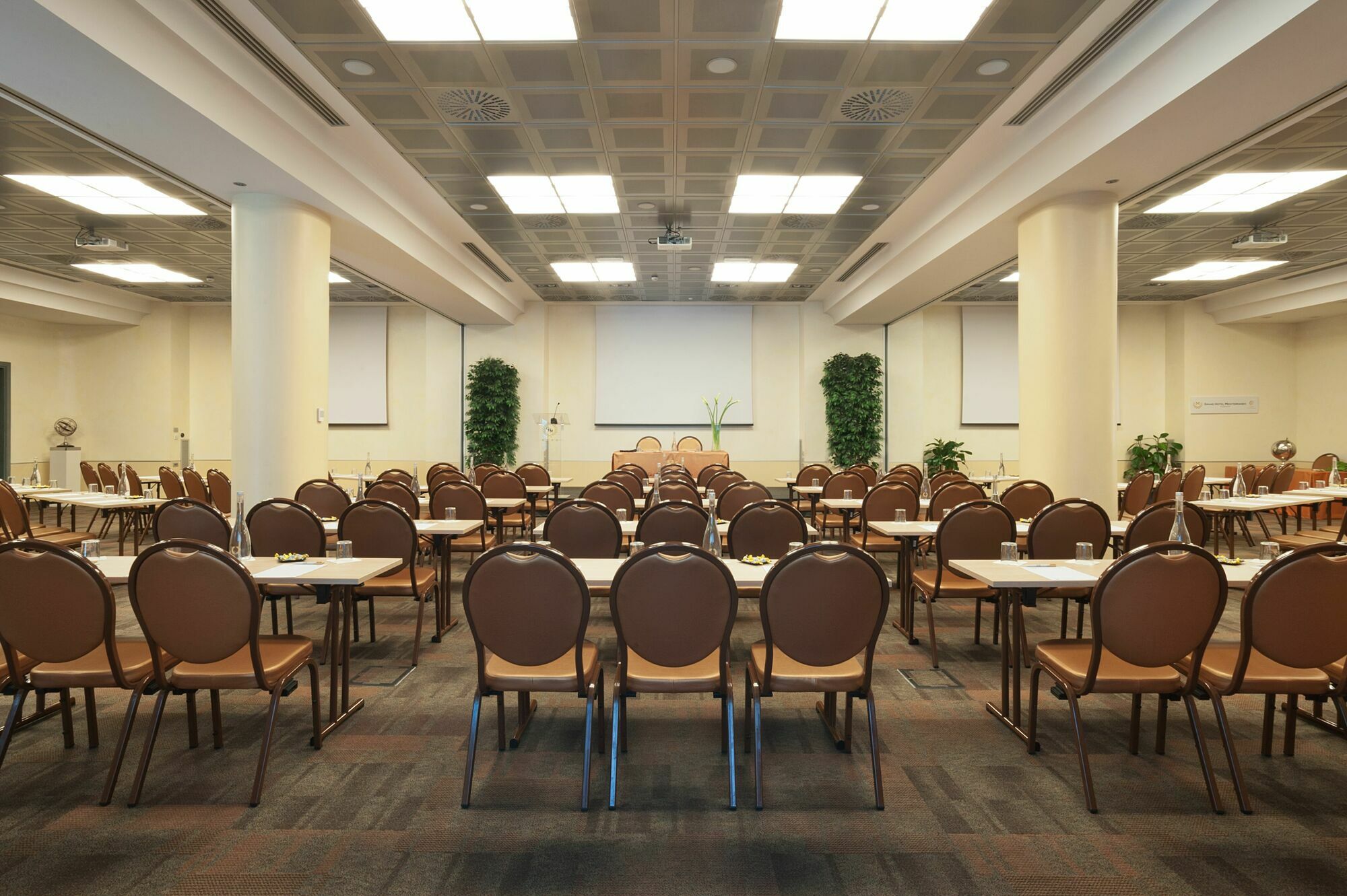 Fh55 Grand Mediterraneo 4* Florenz