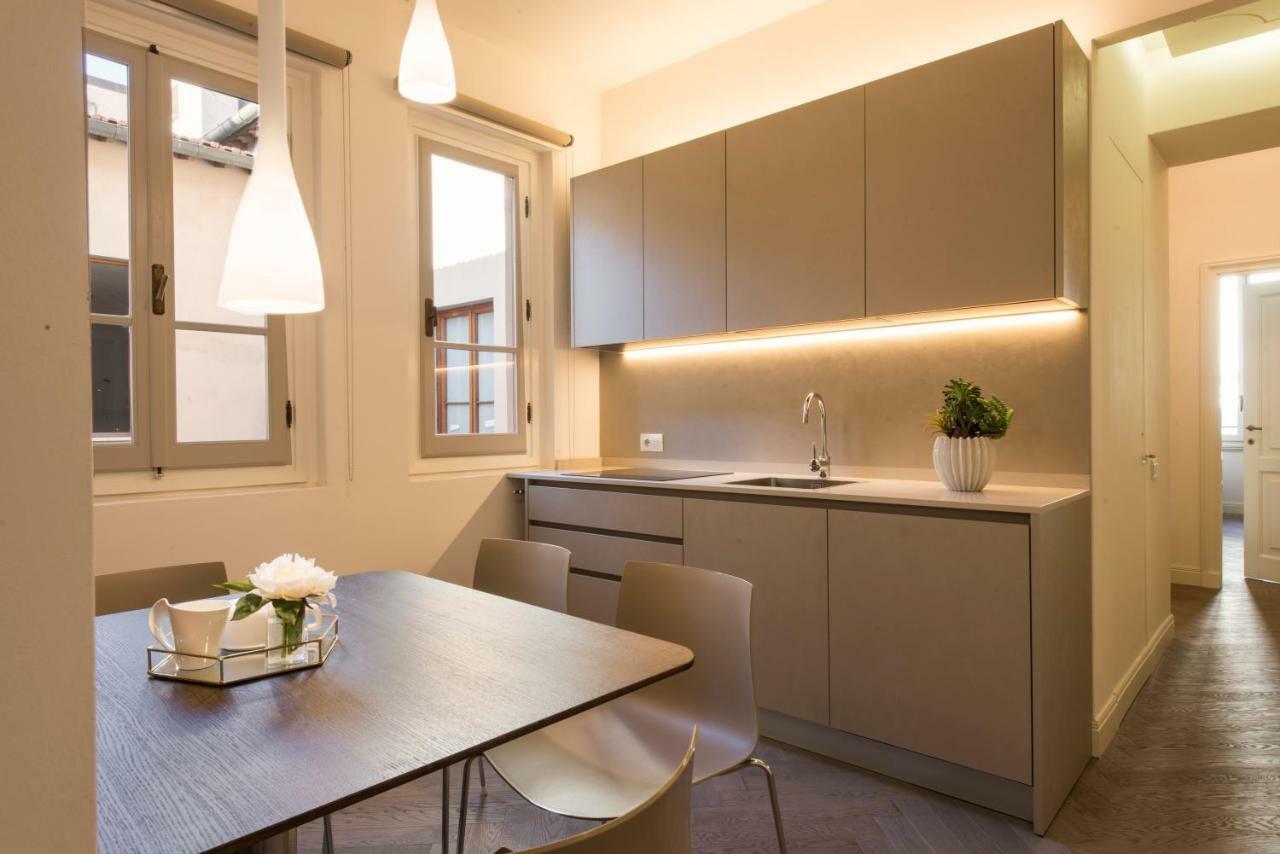 - Duomo Contemporary Apartment *