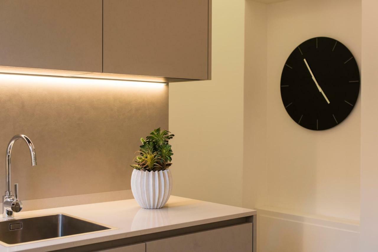 - Duomo Contemporary Apartment *