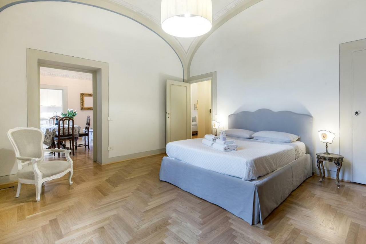 Apartment La Casa Degli Specchi *