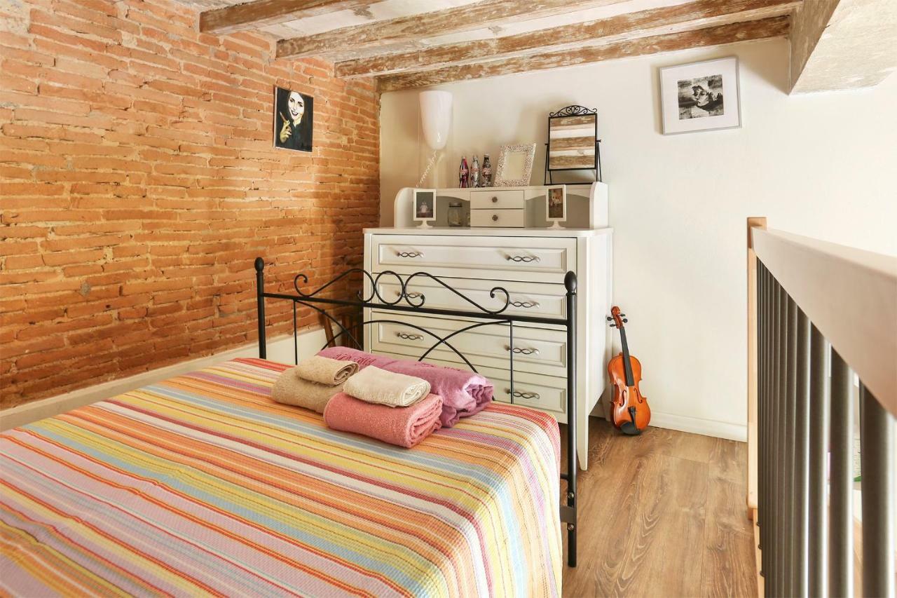 House 448 * Florence