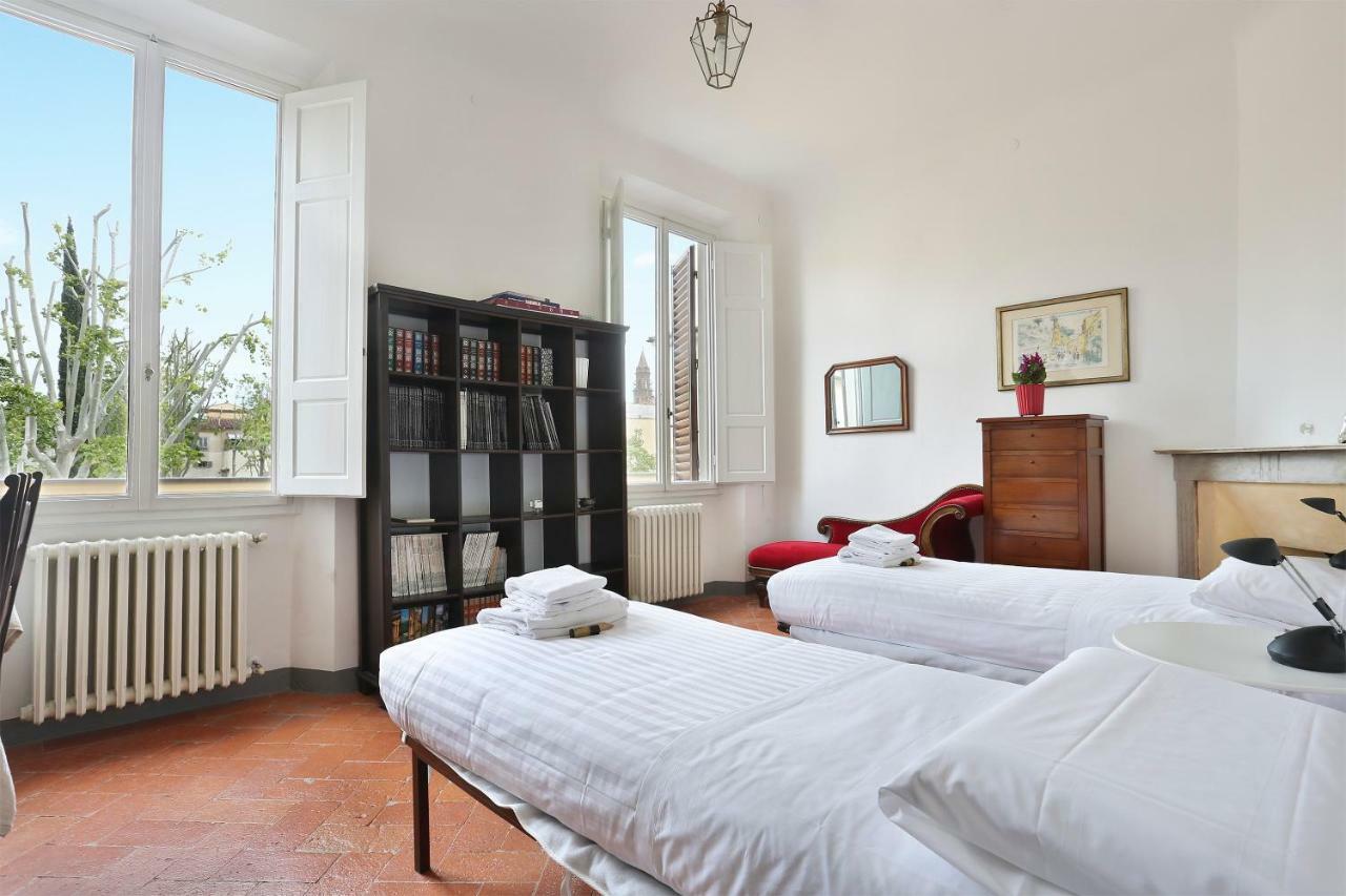 Via Della Chiesa Apartment Florenz