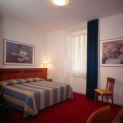 Centro Hotel 2*