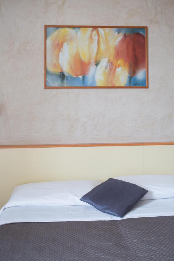 Angelica Hotel