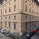 Porta Rossa Apartments Near Ponte Vecchio