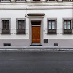 Teatro Della Pergola Apartment